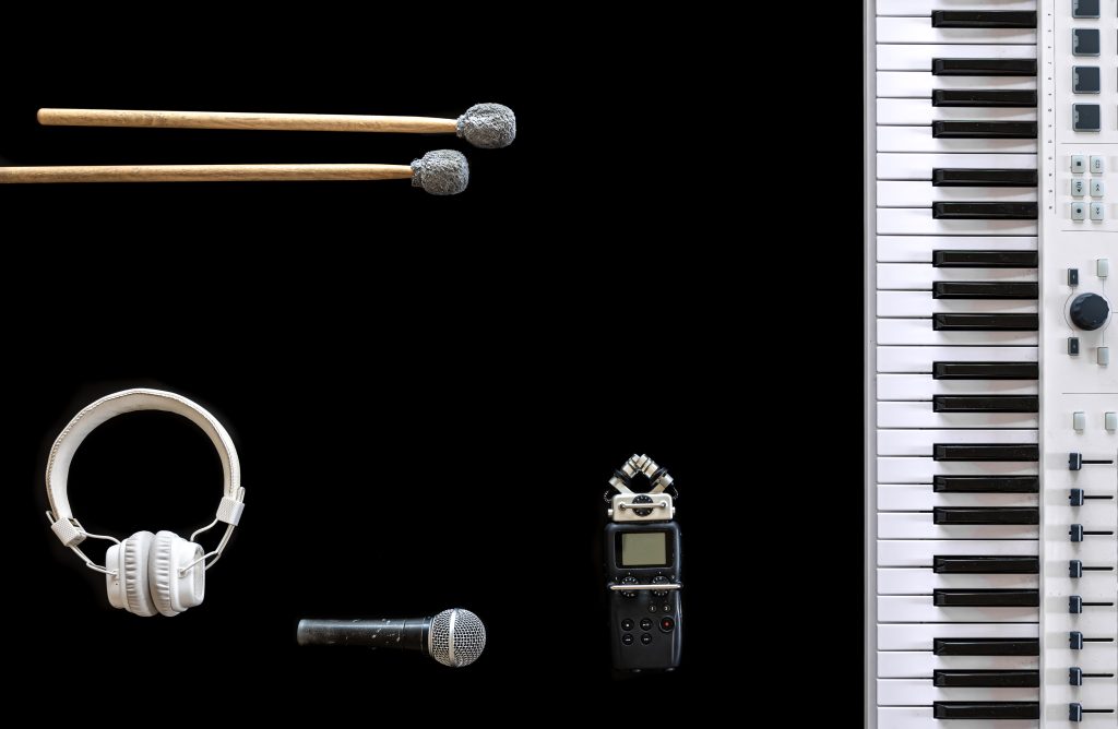 Essential Accessories for Beginner Pianists