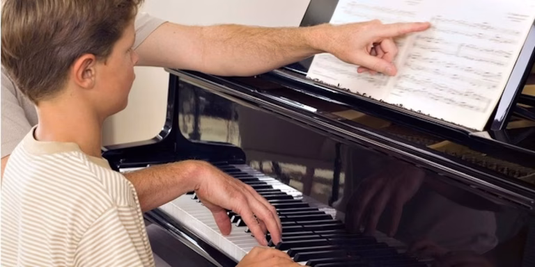 How to Read Piano Sheet Music: The Ultimate Step-by-Step Guide
