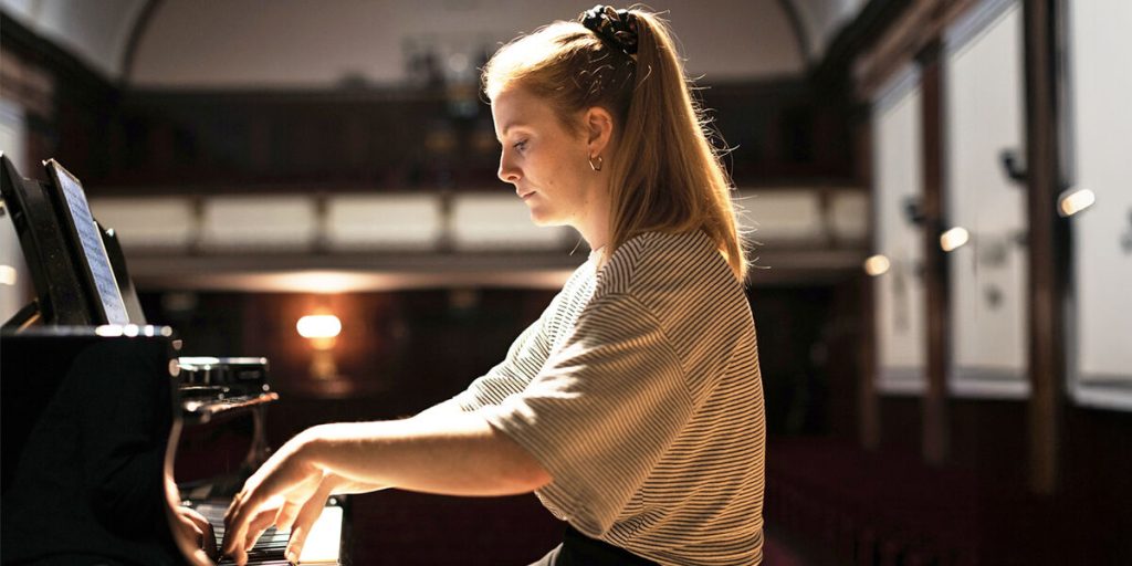 10 Beautiful Classical Pieces for Beginners