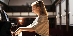 10 Beautiful Classical Pieces for Beginners