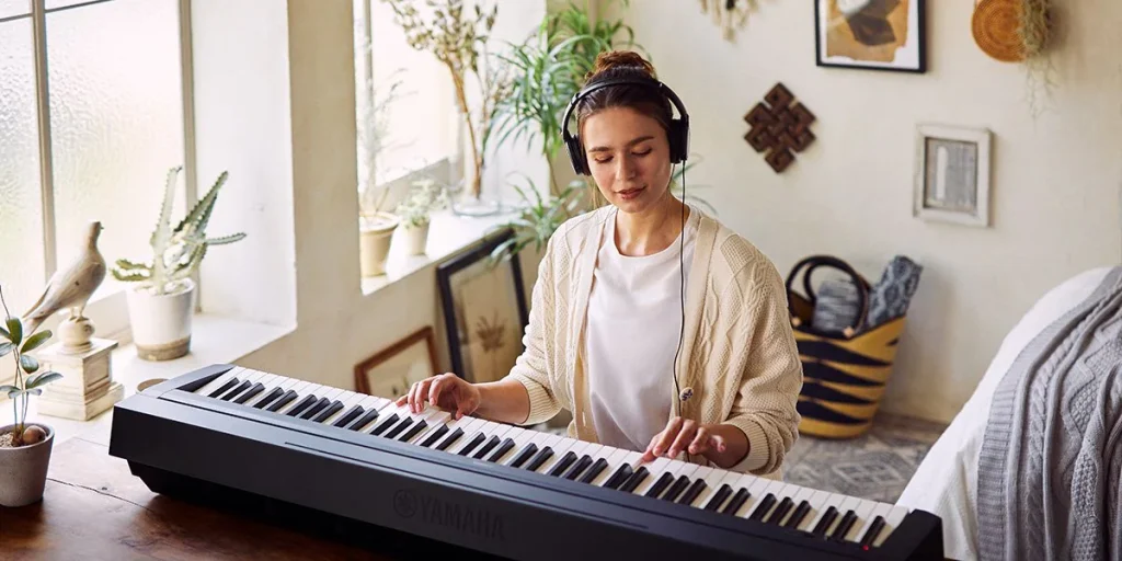 Easy Piano Version of “Someone Like You” by Adele