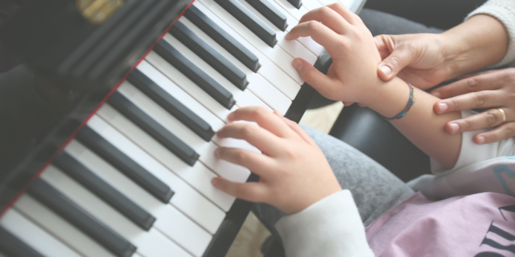 Should You Learn Piano with or Without a Teacher